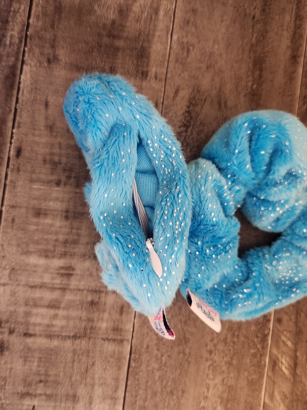 Storage Blue Sparkle Fuzzy Scrunchies - Set of 2 - Picture 3 of 3